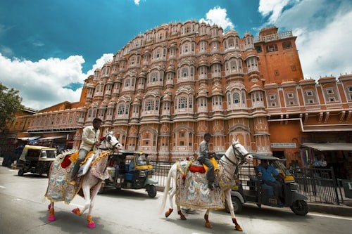 Ghaziabad to Jaipur cab - Hawa Mahal